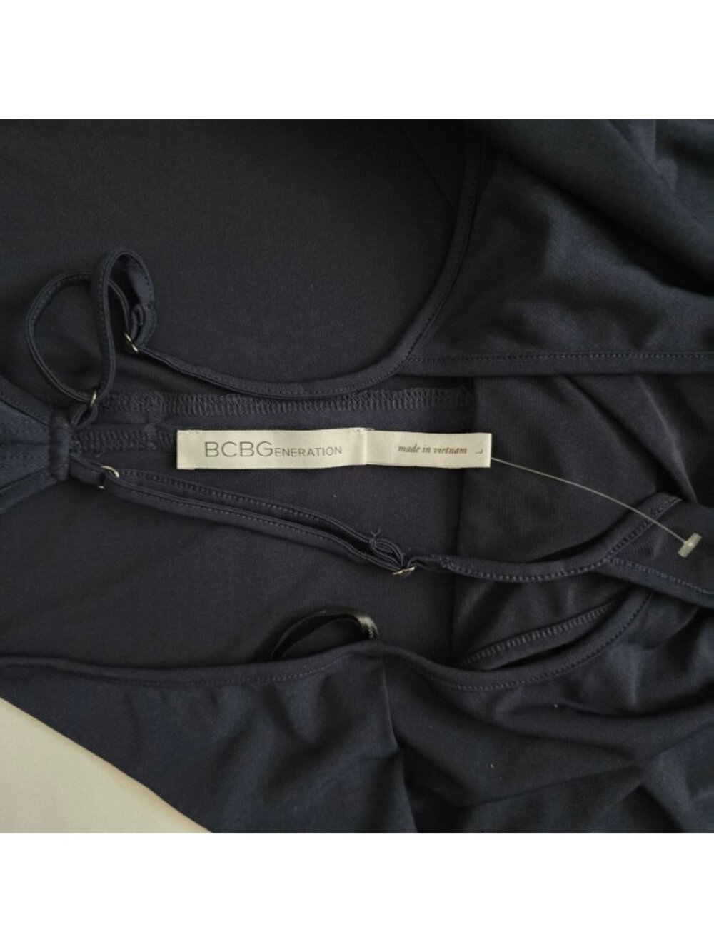 BCBGeneration Black Twist Knot Side Surplice Neck Back Mini Dress Size Large - Picture 4 of 12